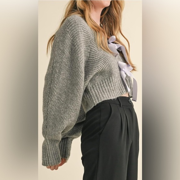 Sweaters - New-  Small  Gray Knit Sweater
Lavender Bow Accents
Night Out-Office 
Oversized